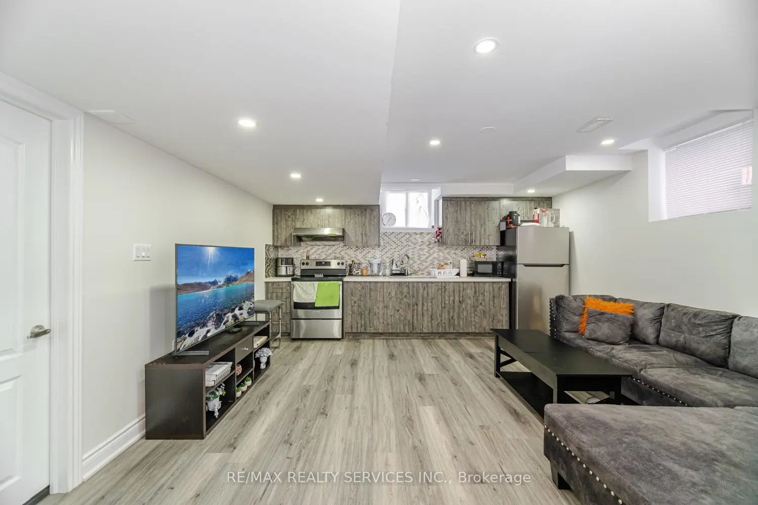 Additional image 15 of 9 Meadowcreek Road