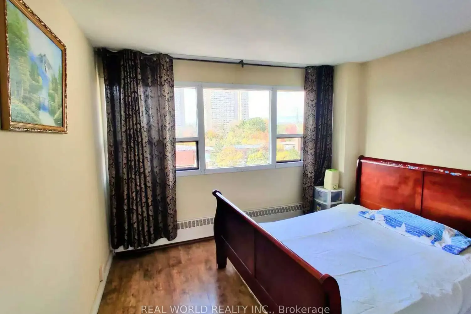 Additional image 9 of 100 Leeward Glenway 806