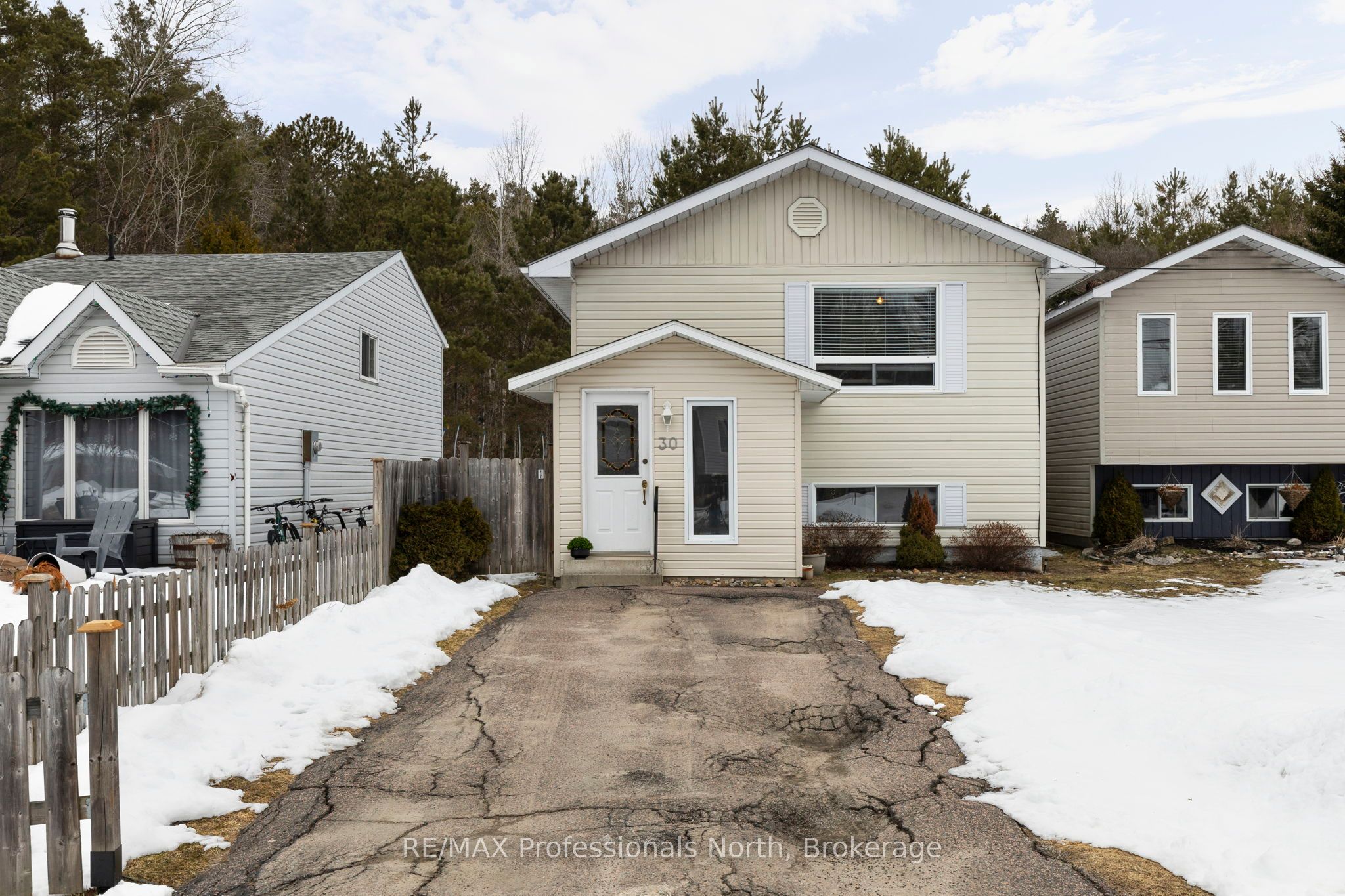 30 Sabrina Park Drive, Huntsville, ON, P1H 1L8