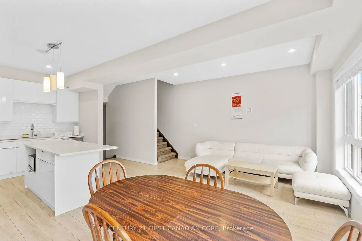 Additional image 6 of 811 Sarnia Road 56