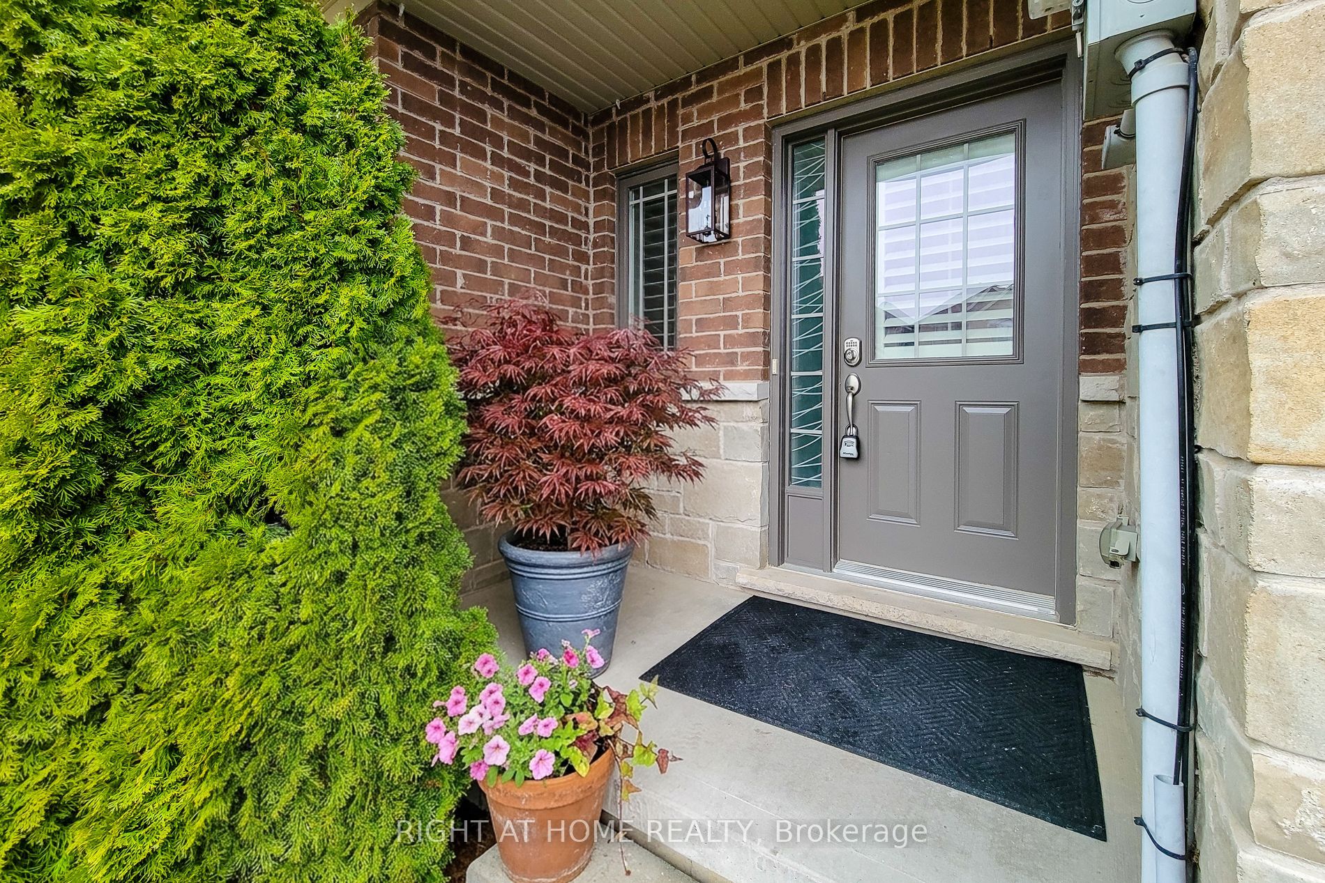 Additional image 4 of 27 Hitching Post Ridge, Hamilton, ON, L0R 1C0