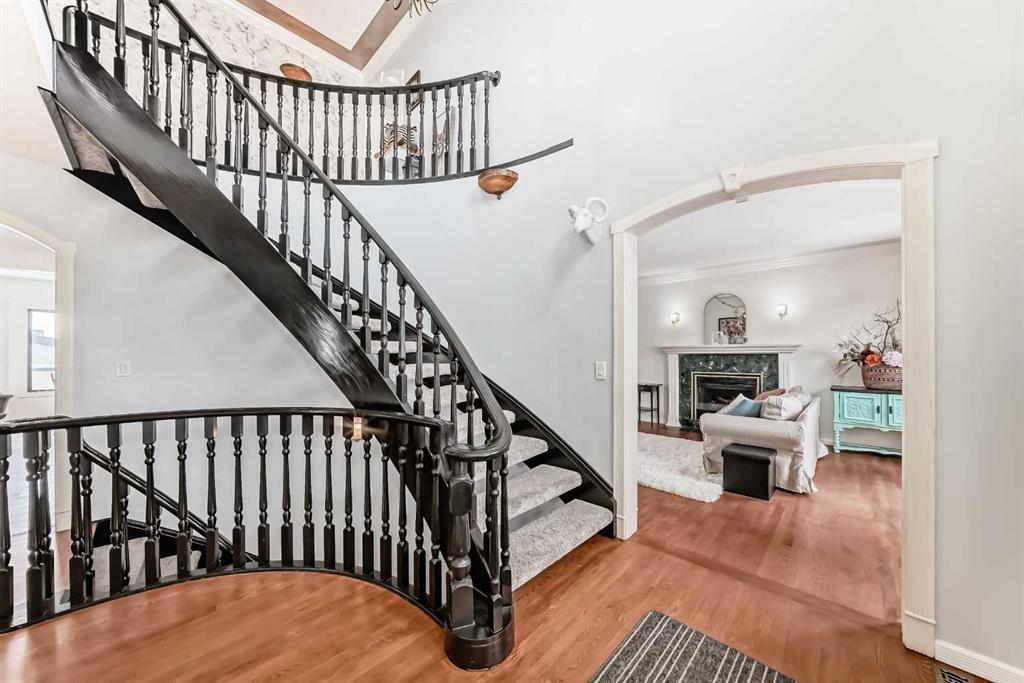 Additional image 4 of 40 Christie Cairn Square SW, Calgary, AB, T3H 2Z2
