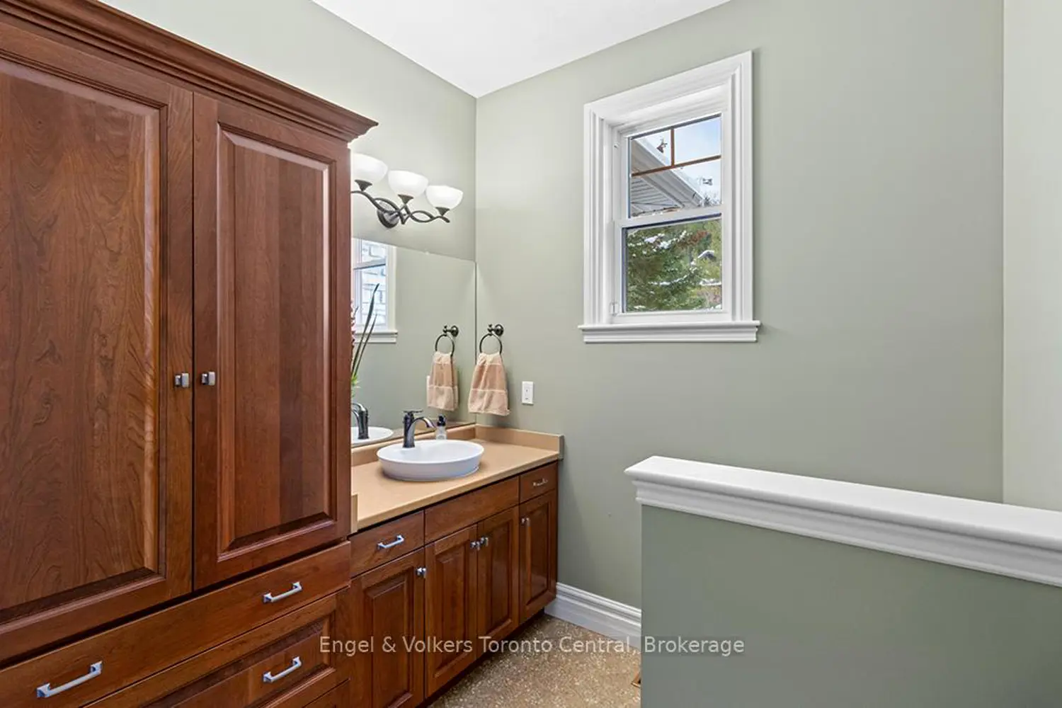 Additional image 7 of 193 Alta Road