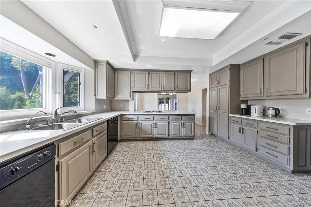 Additional image 64 of 307 N Terrace View Dr, Monrovia, CA 91016