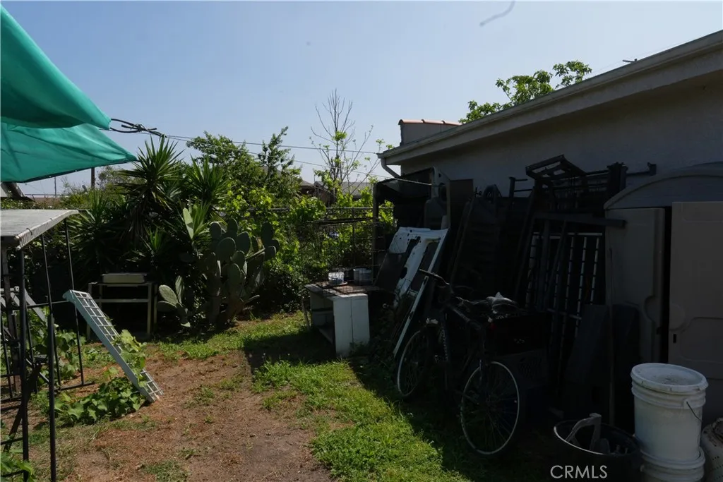 Additional image 57 of 611 W 91st St, Los Angeles, CA 90044