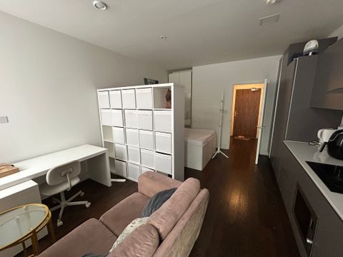 Brindley Place, Uxbridge UB8, Studio to rent