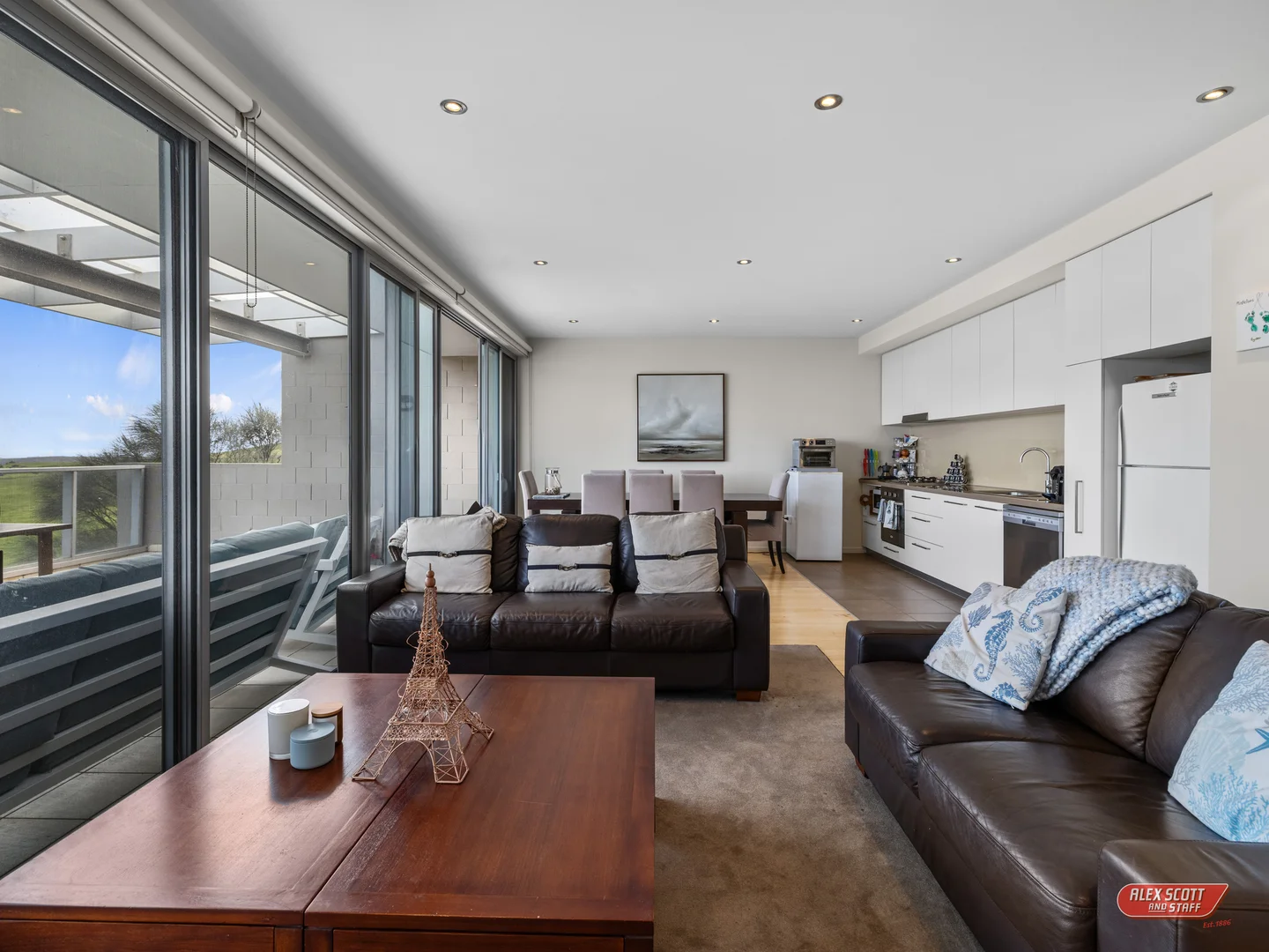 Additional image 5 of 9/5 Sapphire View, San Remo VIC 3925