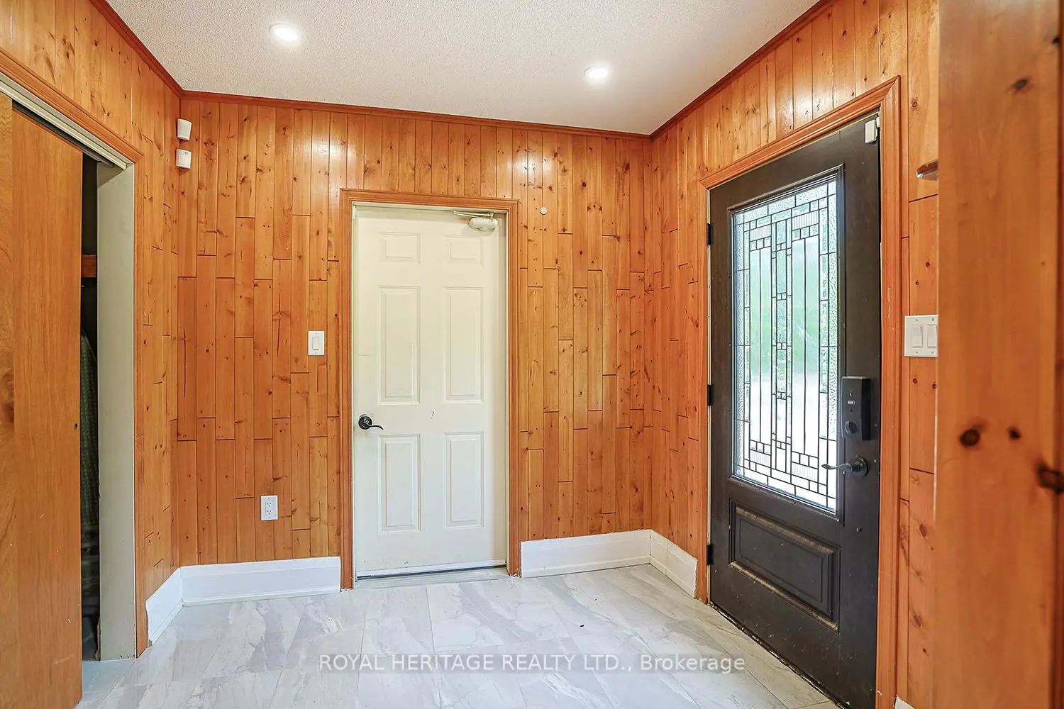 Additional image 8 of 5225 Rice Lake Drive