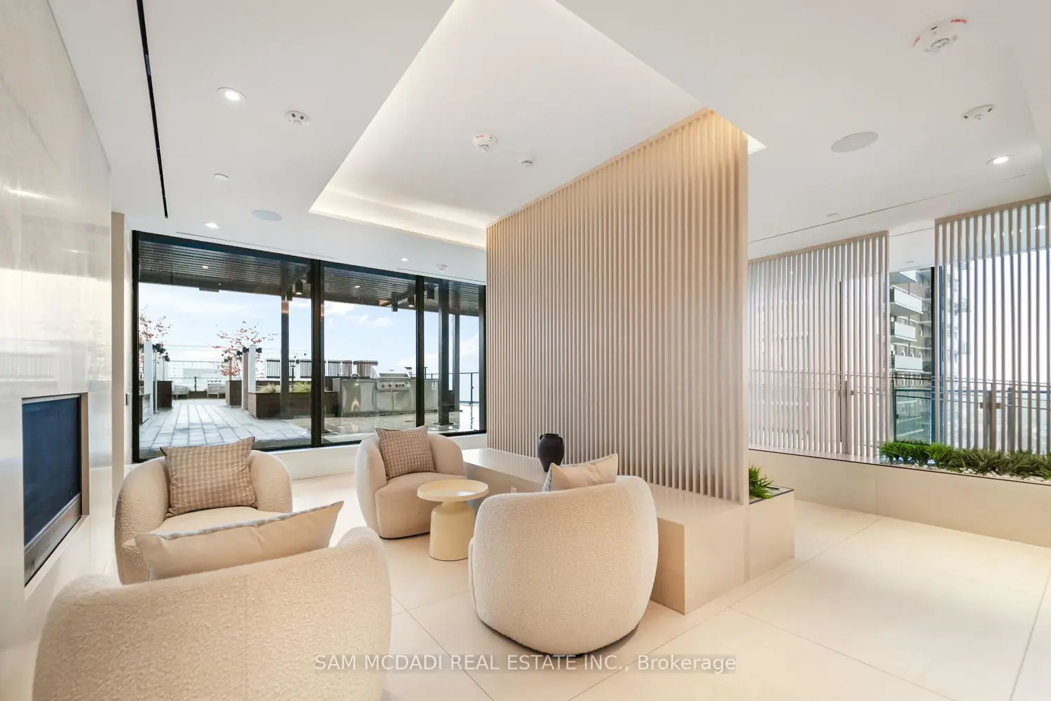 Additional image 18 of 28 Ann Street 813