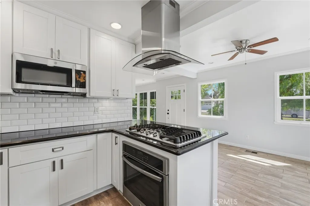 Additional image 26 of 5857 E Mezzanine Way, Long Beach, CA 90808