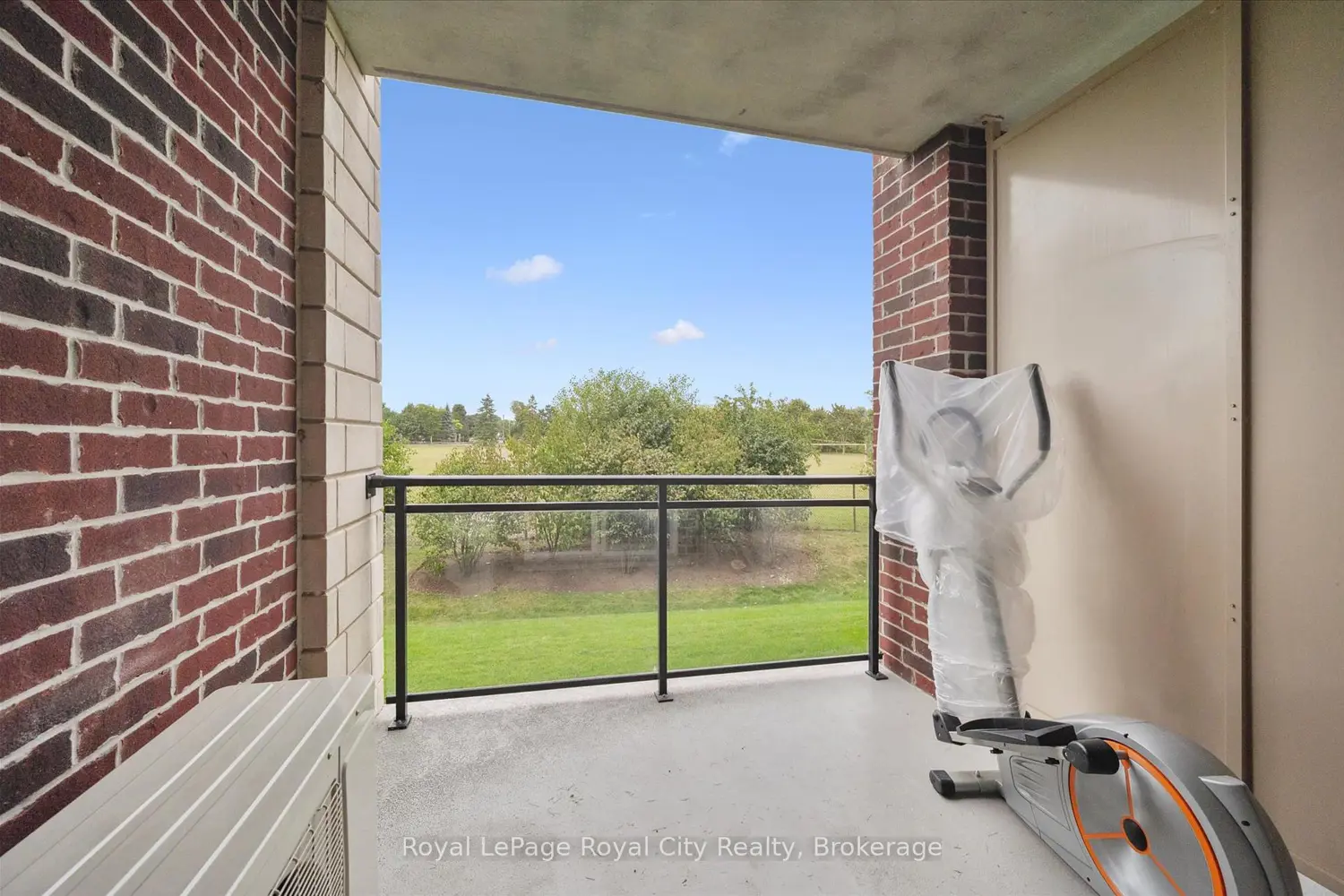 Additional image 13 of 1440 Gordon Street 122