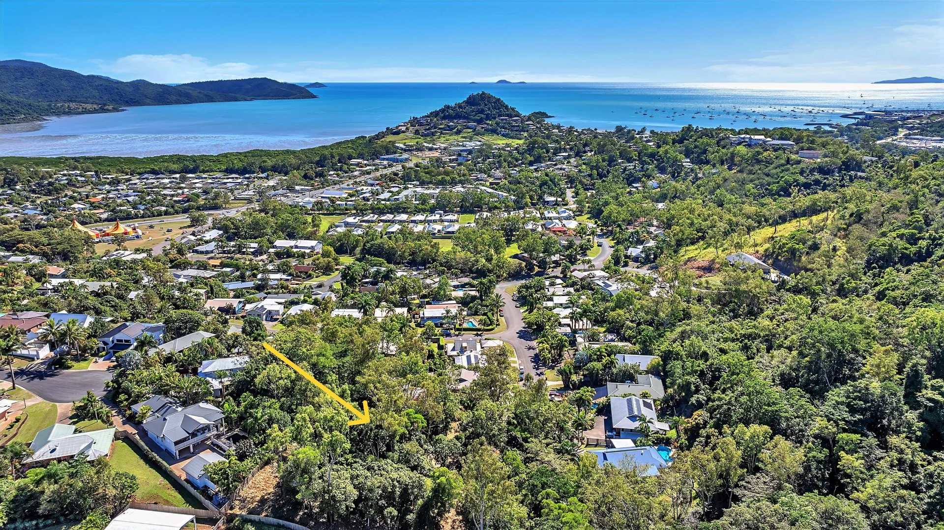 52 Tropic Road, Cannonvale QLD 4802