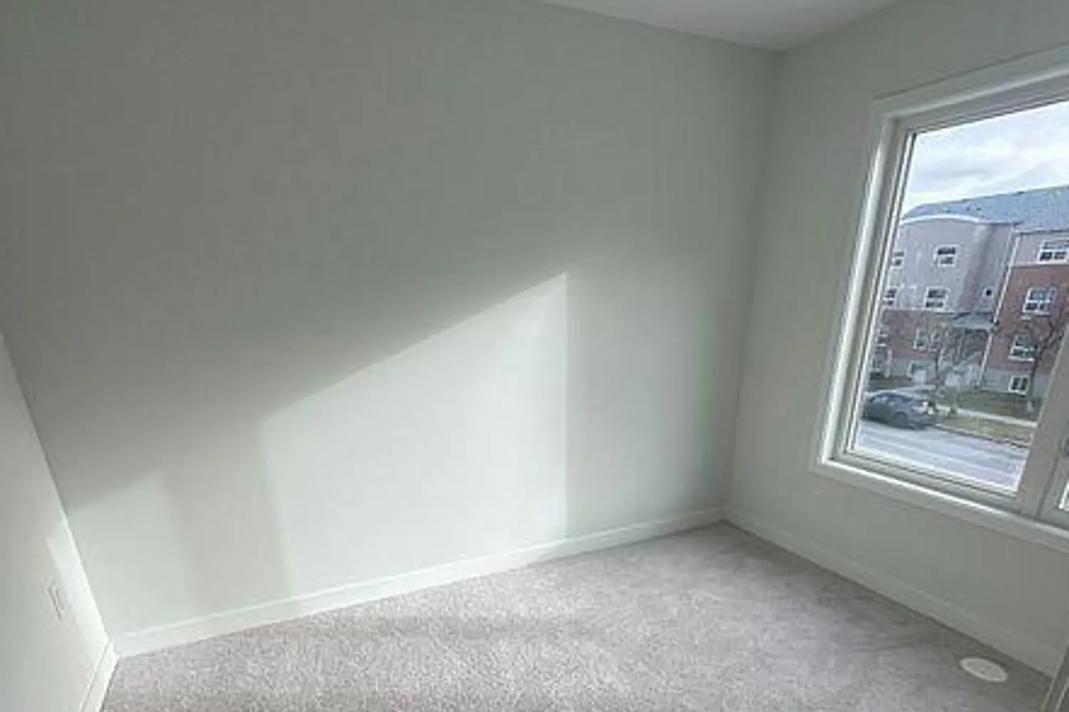 Additional image 8 of 3415 Ridgeway Drive 02