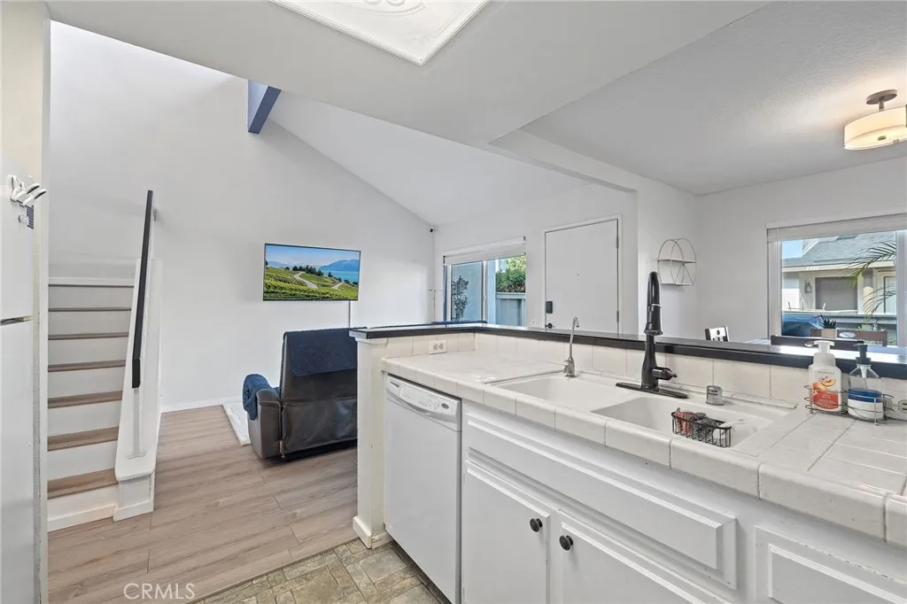 Additional image 6 of 1363 N Schooner Ln, Anaheim, CA 92801