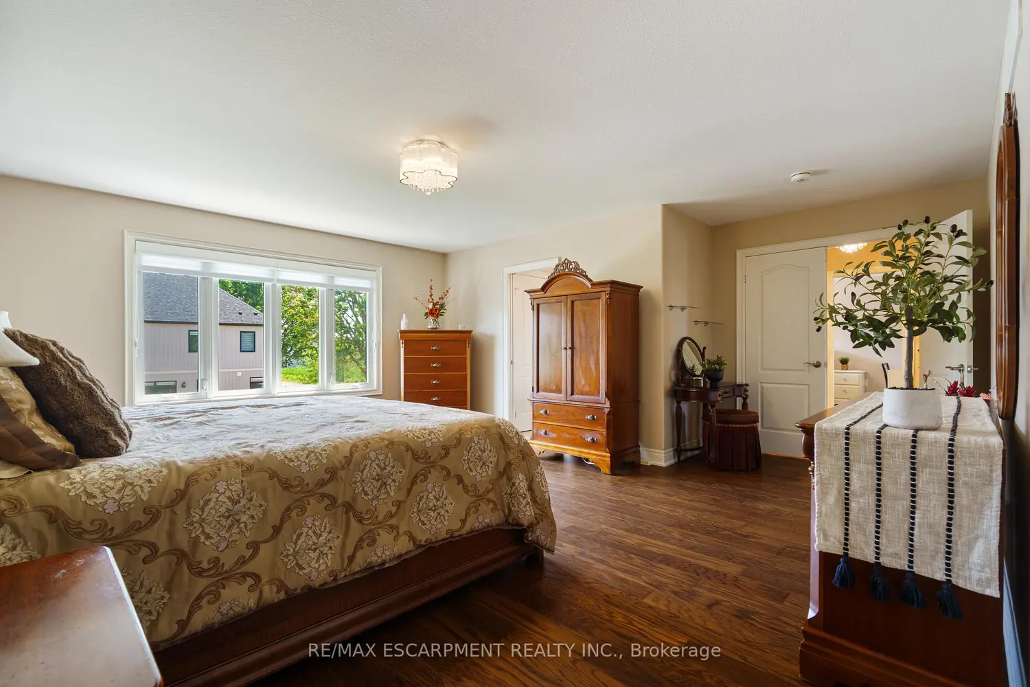 Additional image 10 of 8952 Black Forest Crescent