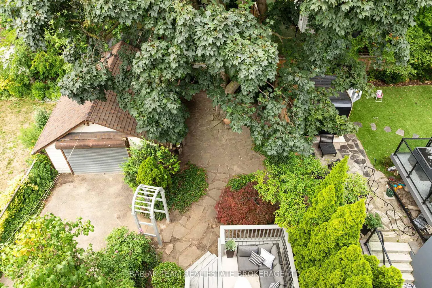 Additional image 19 of 16 Palisades