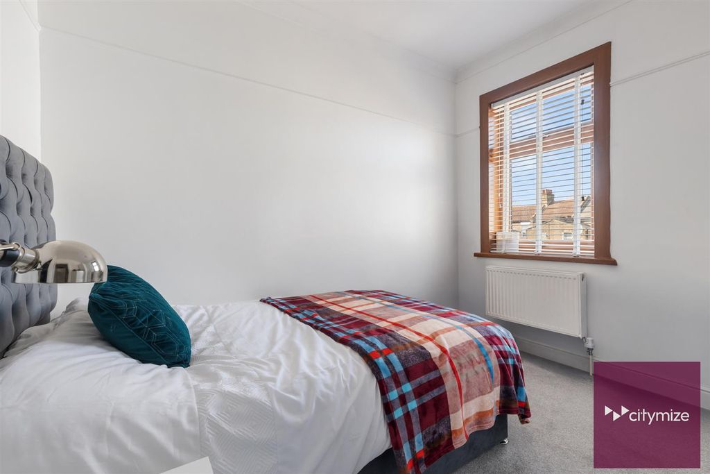 Additional image 9 of 3 bed terraced house for salePrestbury Road, Forest Gate, London E7