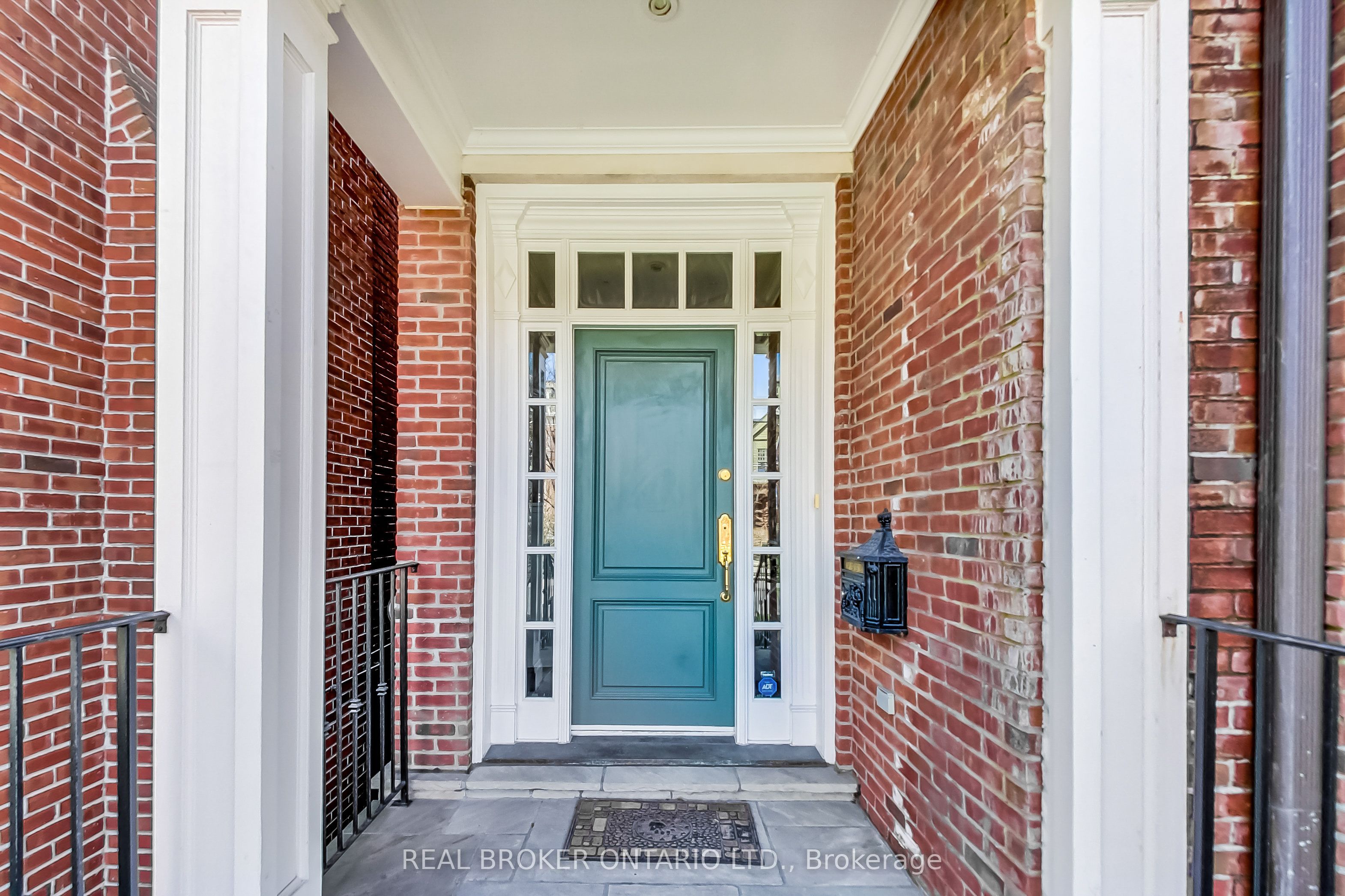 Additional image 2 of 21 Farnham Avenue, Toronto, ON, M4V 1H6