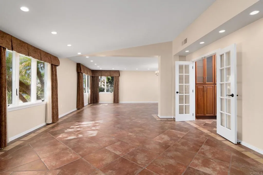 Additional image 10 of 1180 Barcelona Drive, San Diego, CA 92107