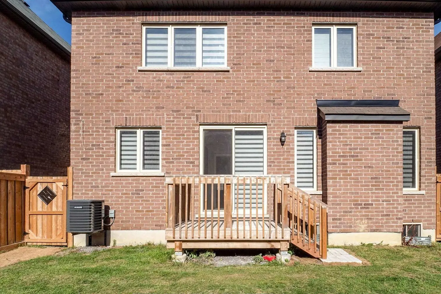 Additional image 9 of 33 Tiger Crescent