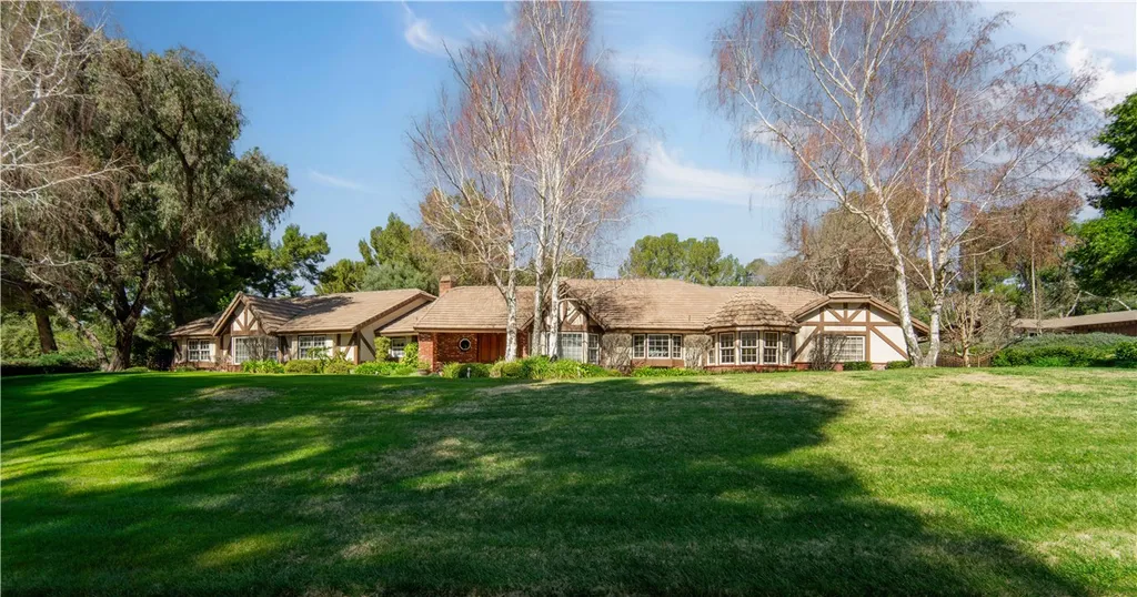 Additional image 2 of 15883 Condor Ridge Rd, Canyon Country, CA 91387