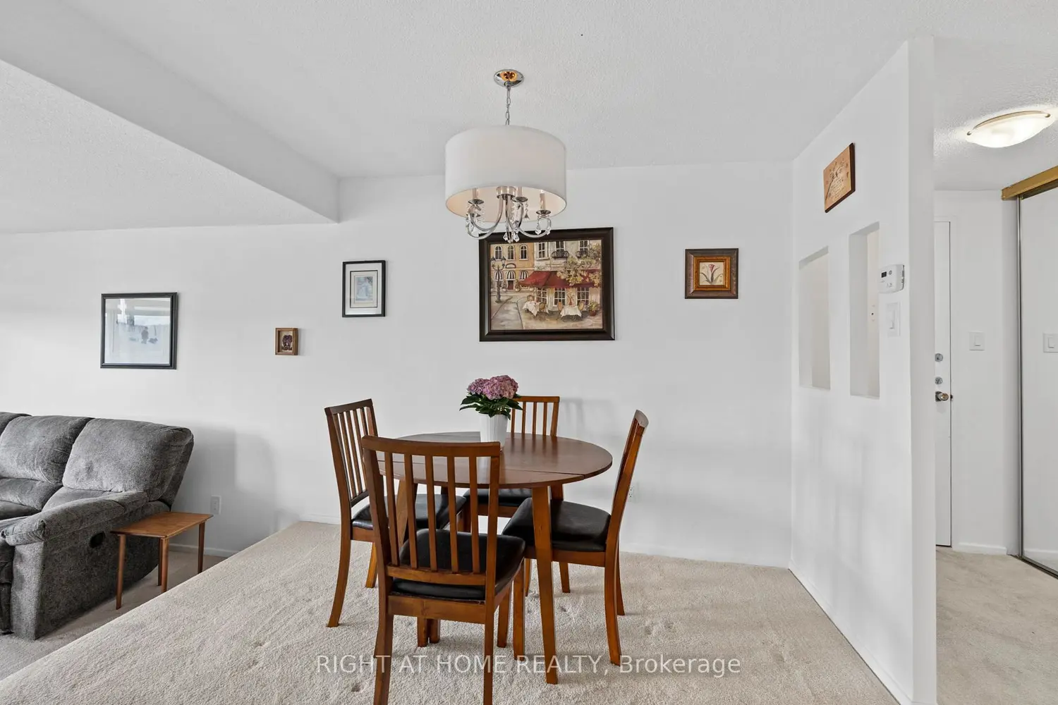 Additional image 6 of 1171 Ambleside Drive 906