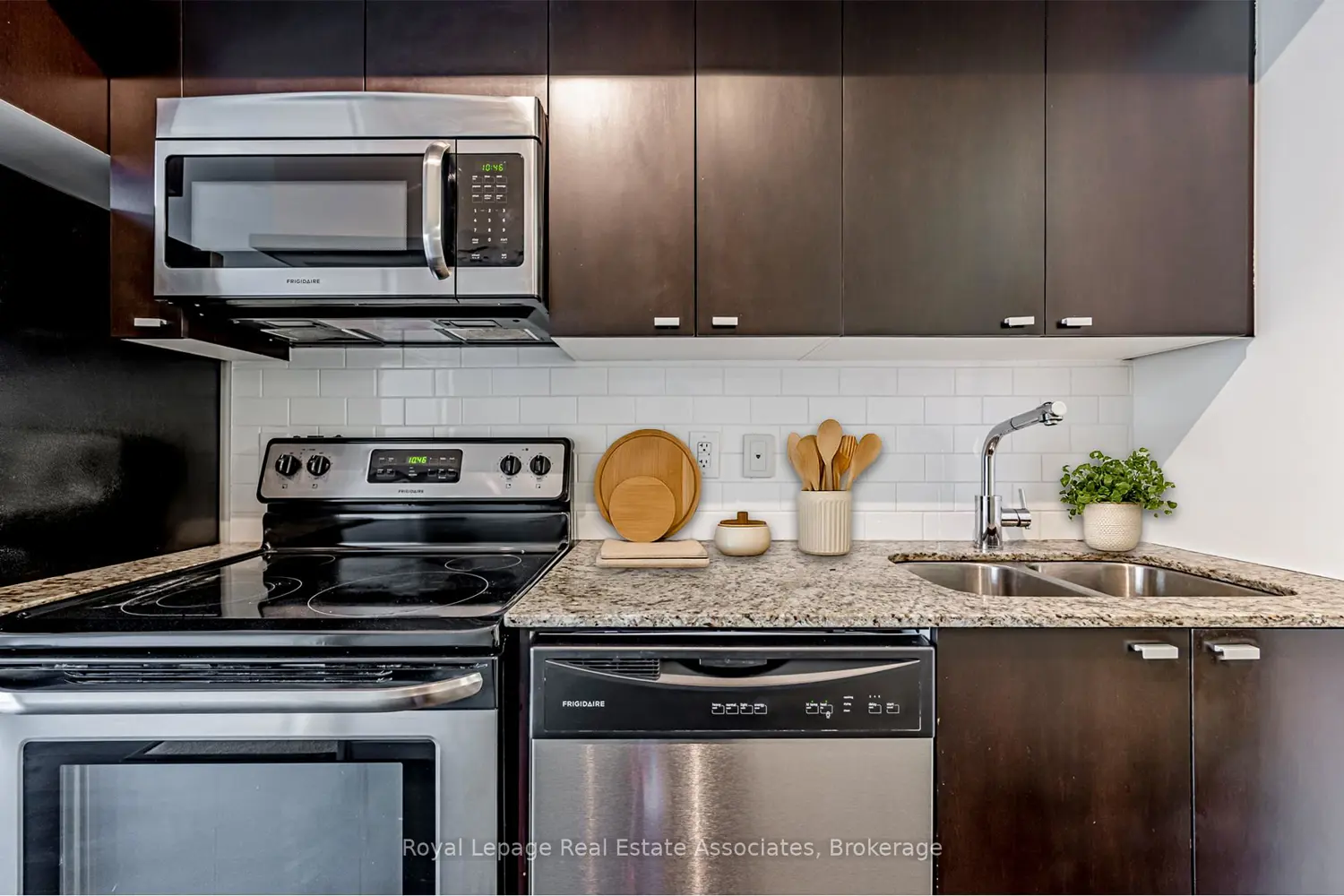 Additional image 8 of 105 The Queensway 2206