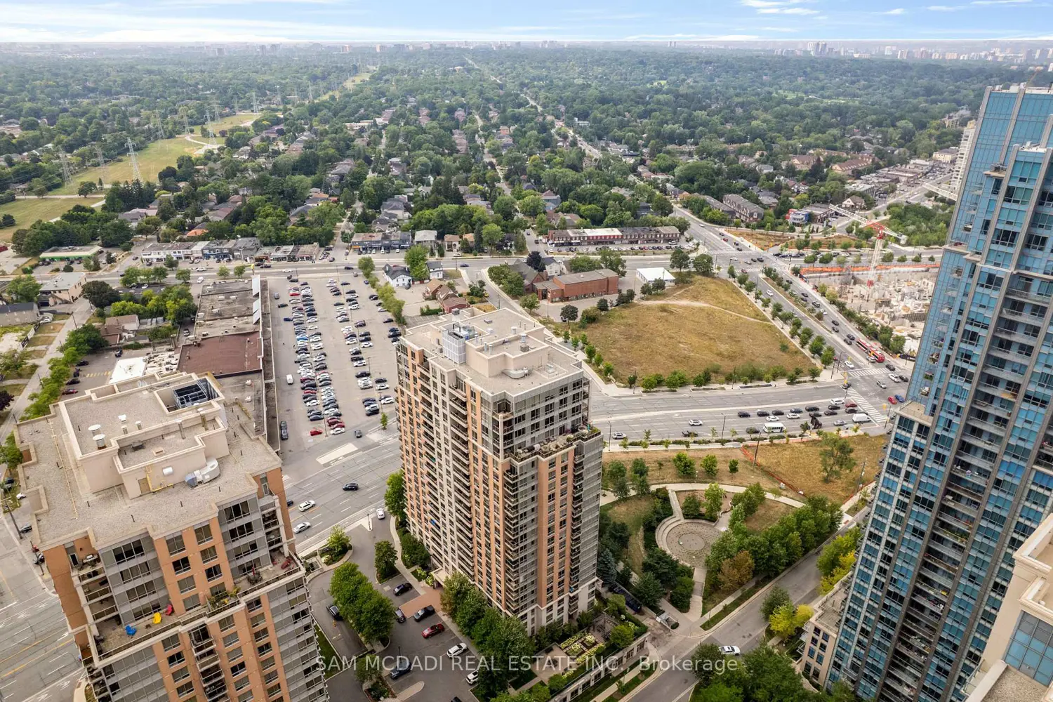5229 Dundas Street 2002