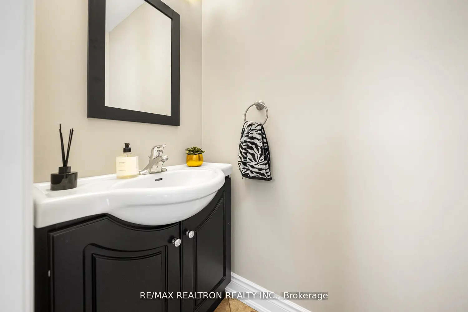 Additional image 7 of 100 Birch Grove