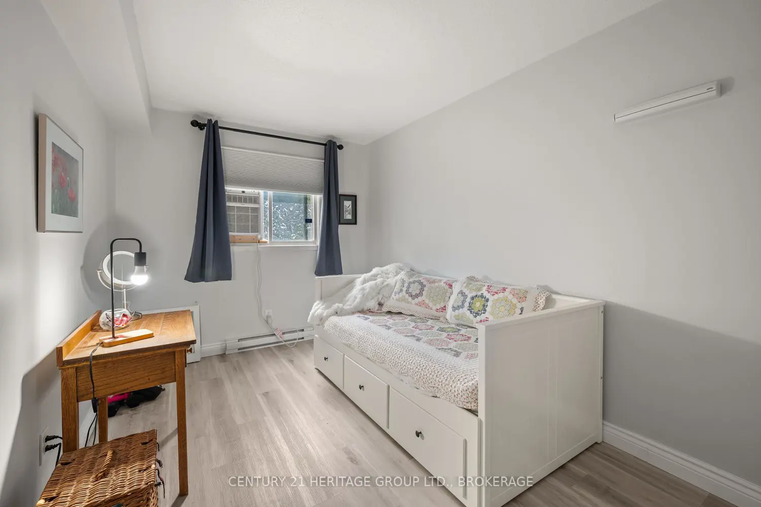 Additional image 17 of 573 Armstrong Road 114