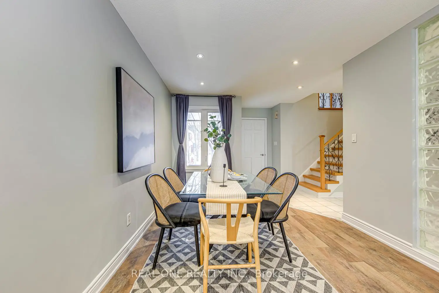 Additional image 7 of 2006 Glenada Crescent 2