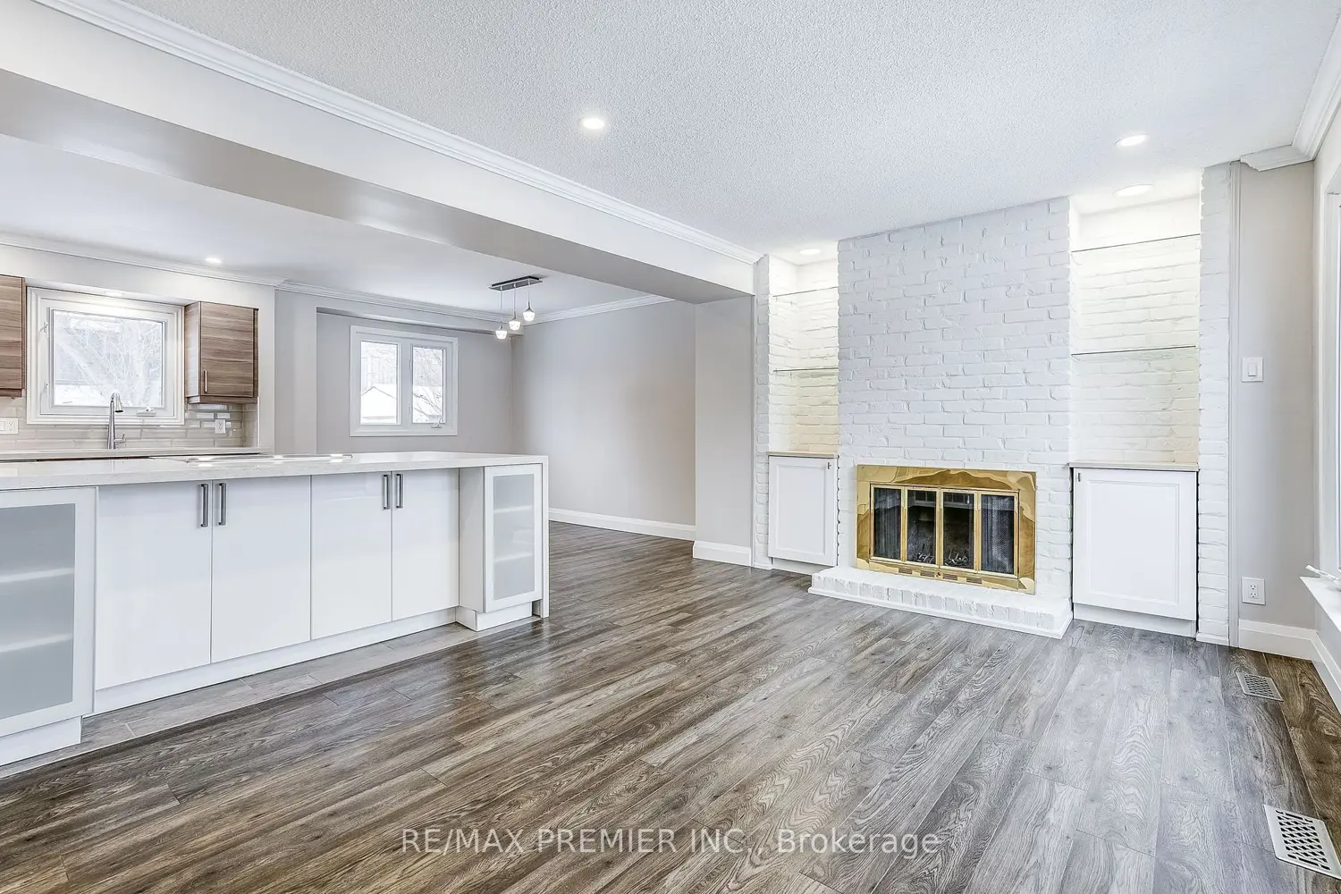 Additional image 5 of 2395 Benedet Drive