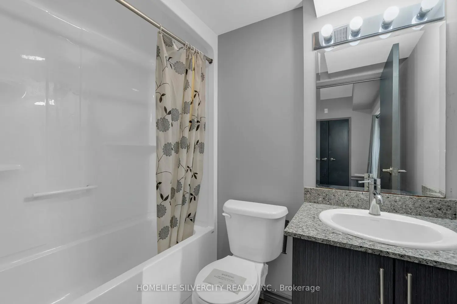 Additional image 13 of 275 Larch Street A405