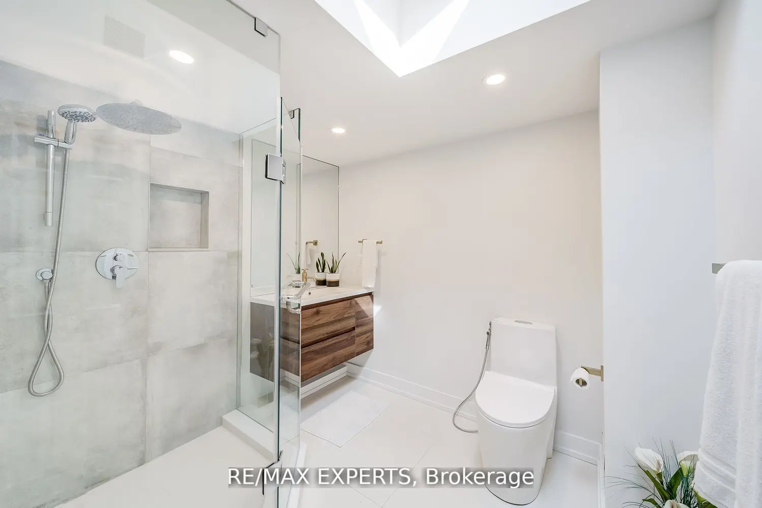 Additional image 13 of 1135 Greenoaks Drive