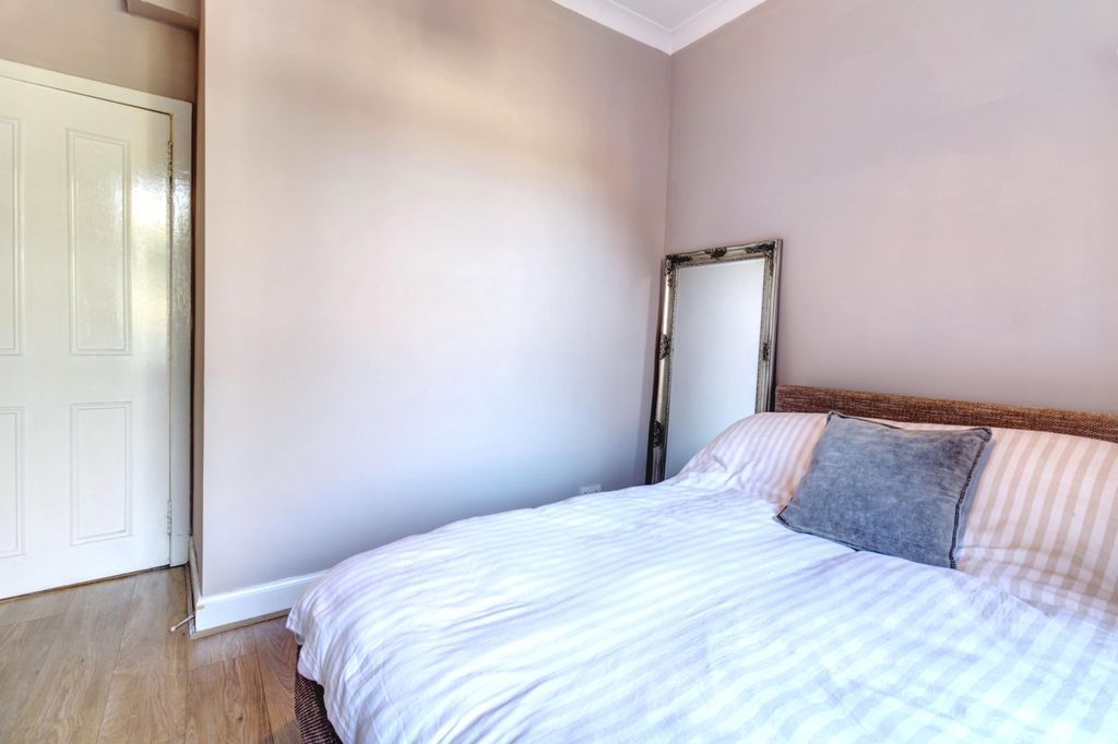 Additional image 8 of 2 bed flat for saleKnoxland Square, Dumbarton G82