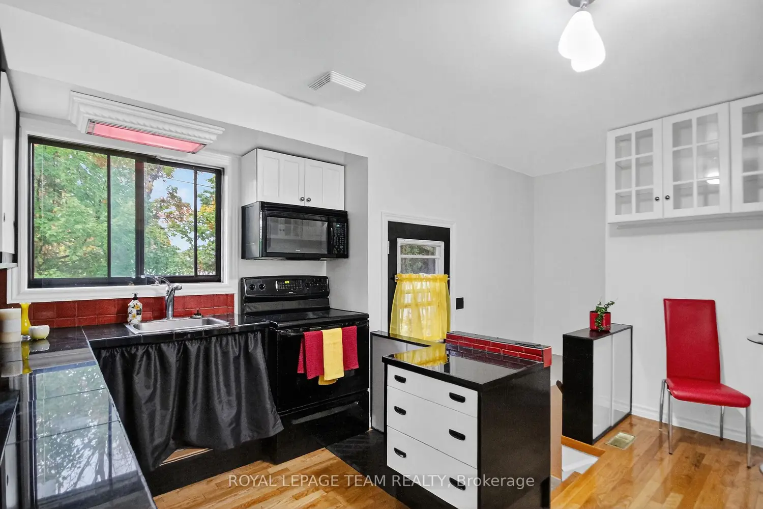 Additional image 4 of 46 Quinpool Crescent