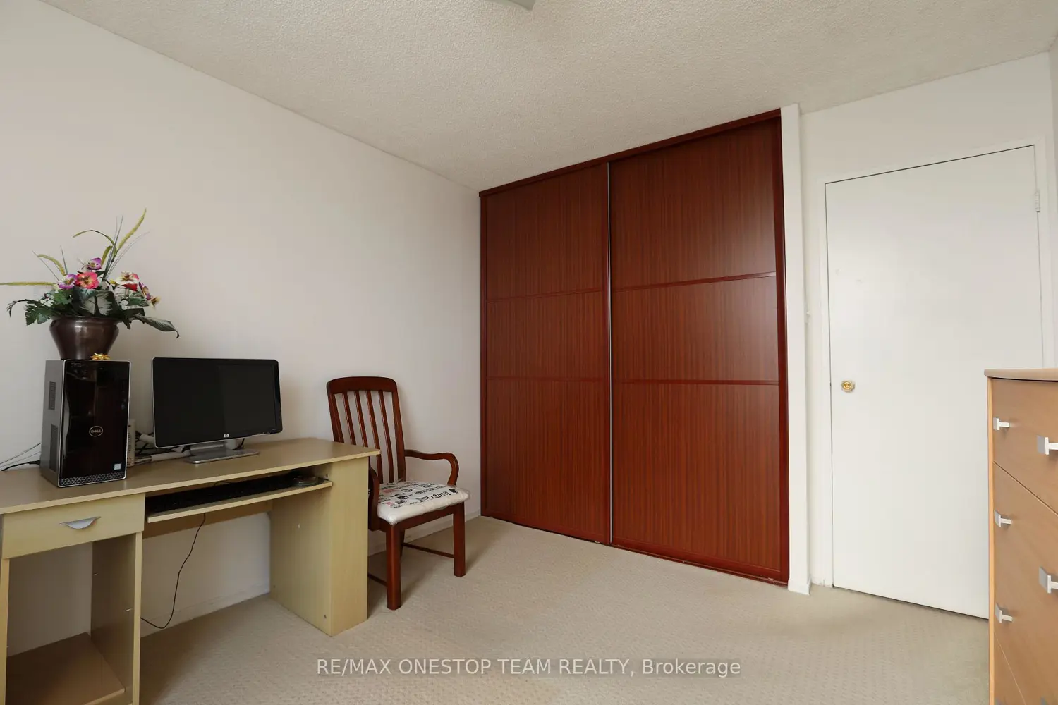 Additional image 13 of 4 Kings Cross Road 402