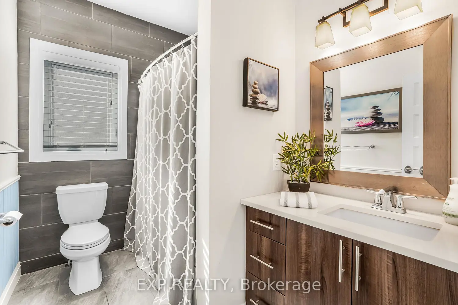 Additional image 11 of 42 Granite Street