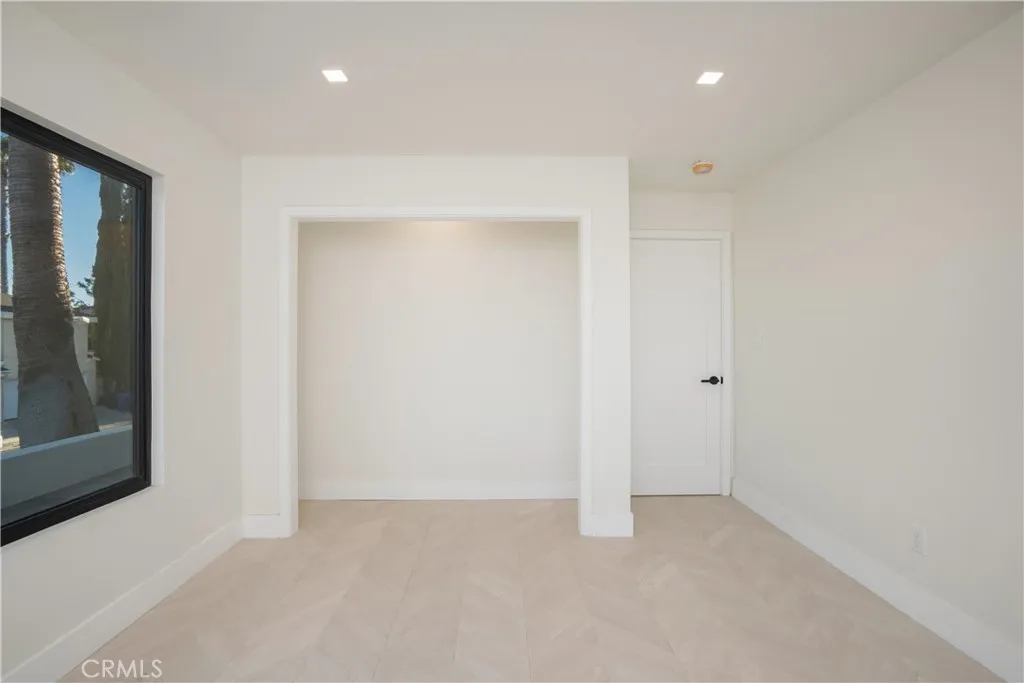 Additional image 149 of 18827 Edleen Drive, Tarzana, CA 91356