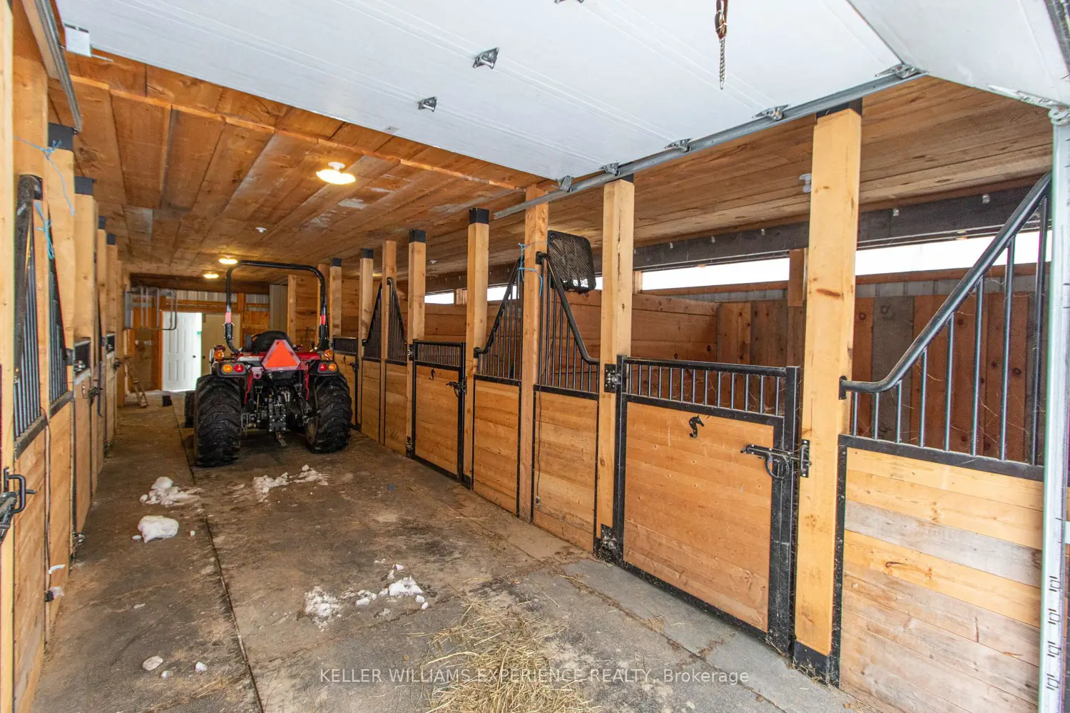 Additional image 9 of 744 Trunk Road