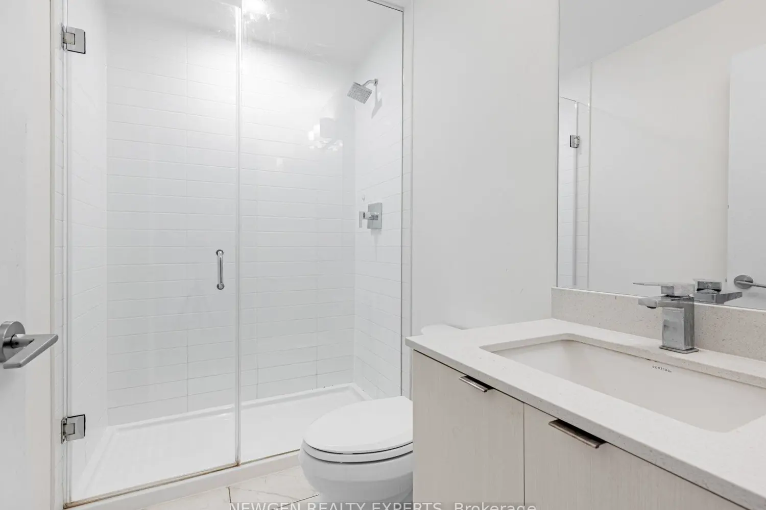 Additional image 15 of 859 The Queensway 824