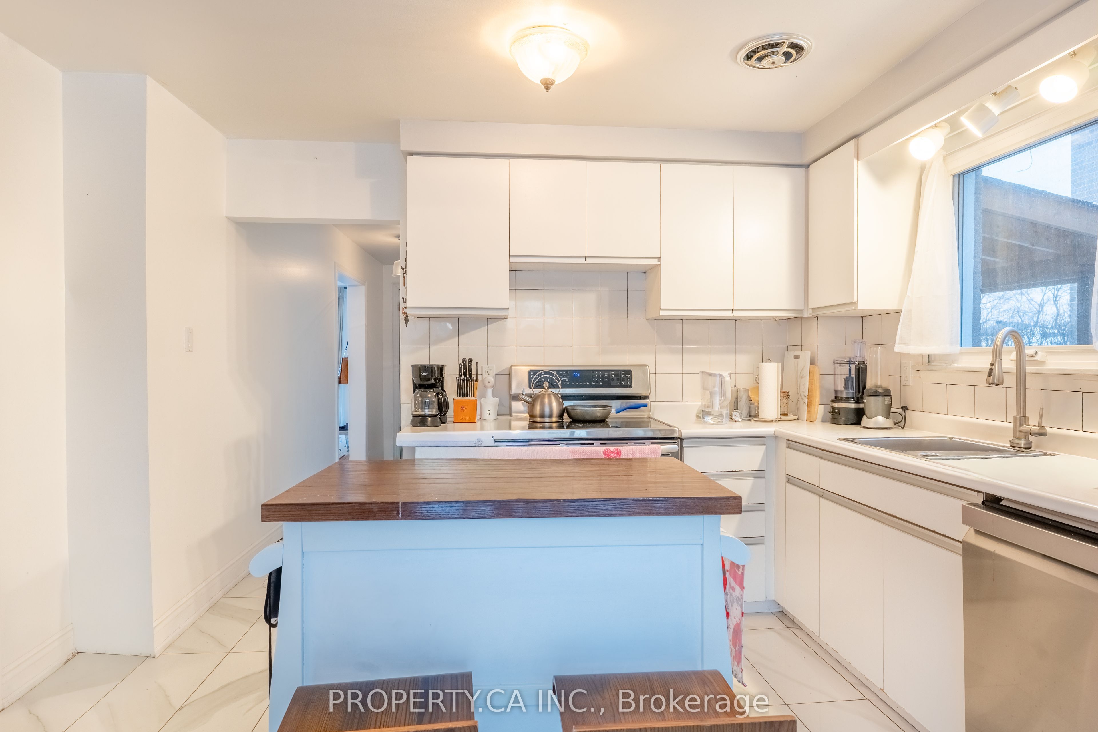 Additional image 4 of 65 Cloverdale Drive, Brampton, ON, L6T 2T5