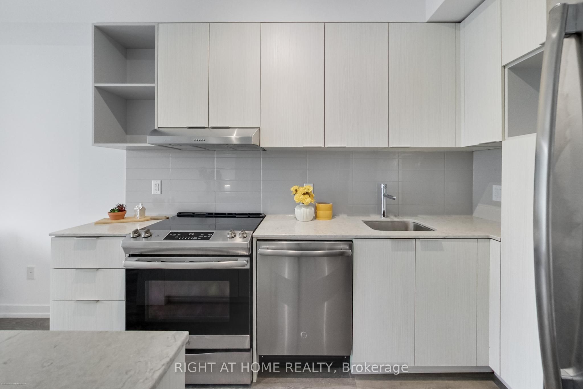 Additional image 3 of 1602-2520 Eglinton Avenue W, Mississauga, ON, L5M 0Y4