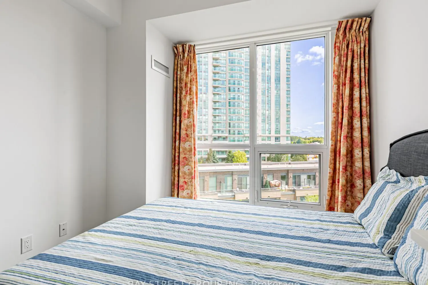 Additional image 15 of 195 Bonis Avenue 508
