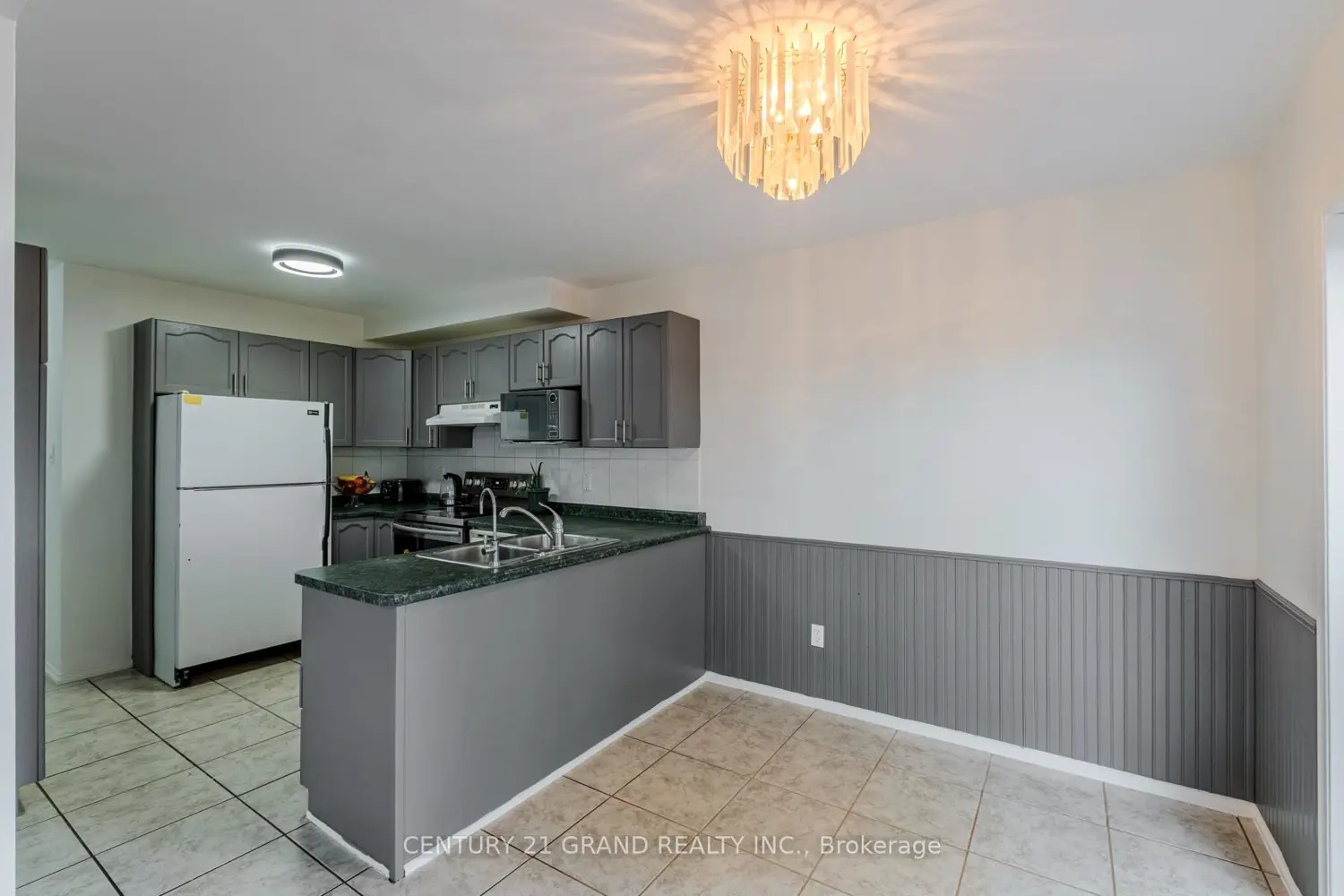 Additional image 5 of 25 Anastasia Crescent