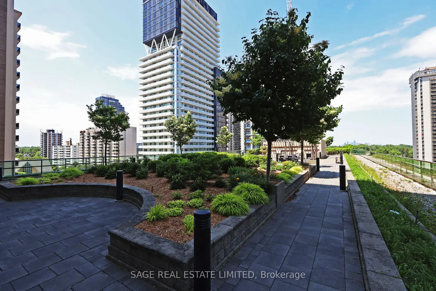 Additional image 7 of 88 Broadway Avenue 1301