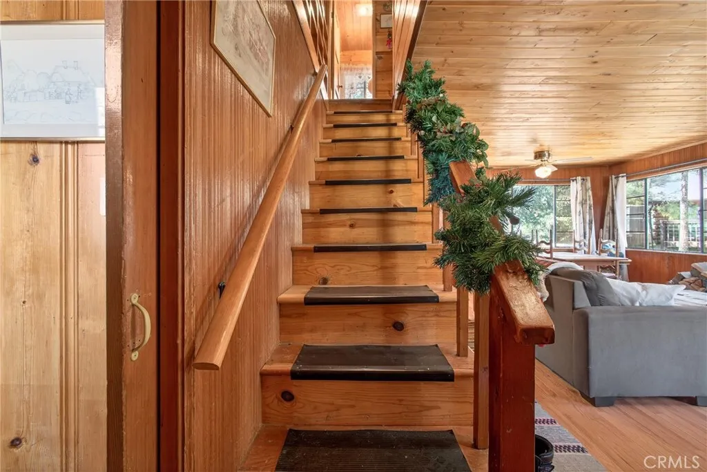 Additional image 17 of 5806 Victorville St, Wrightwood, CA 92397