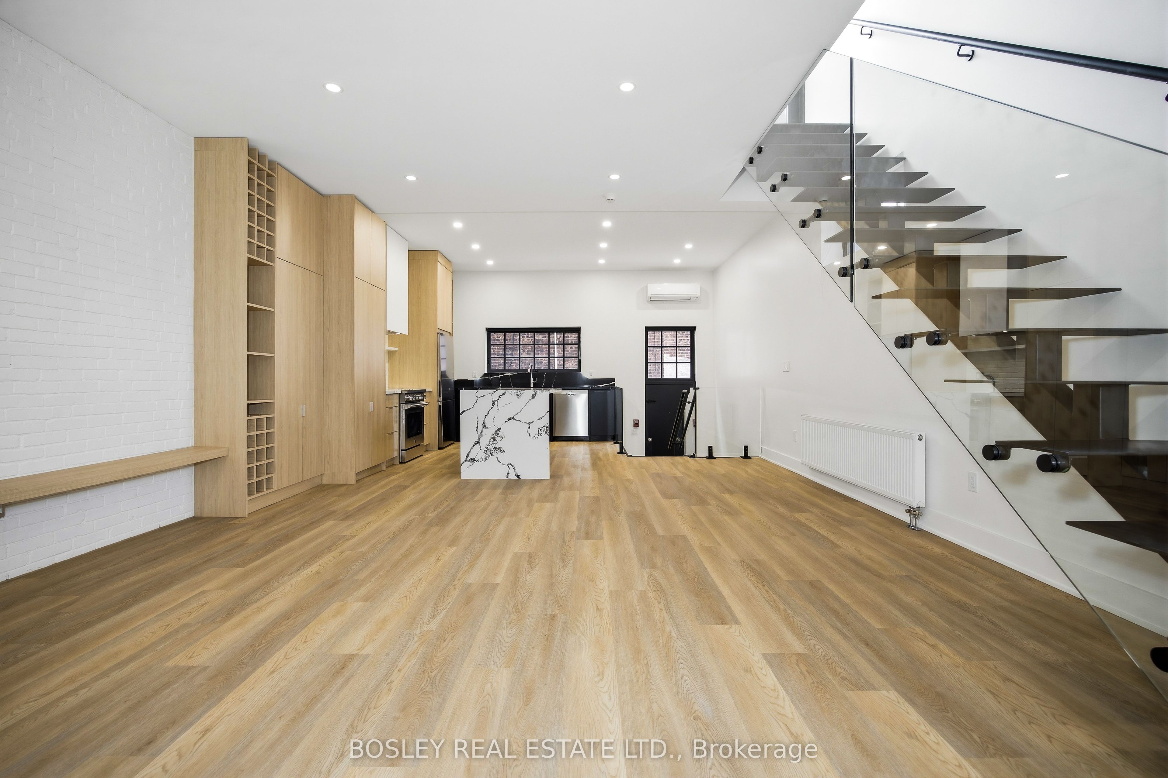 2-1067 College Street, Toronto, ON, M6H 1B2