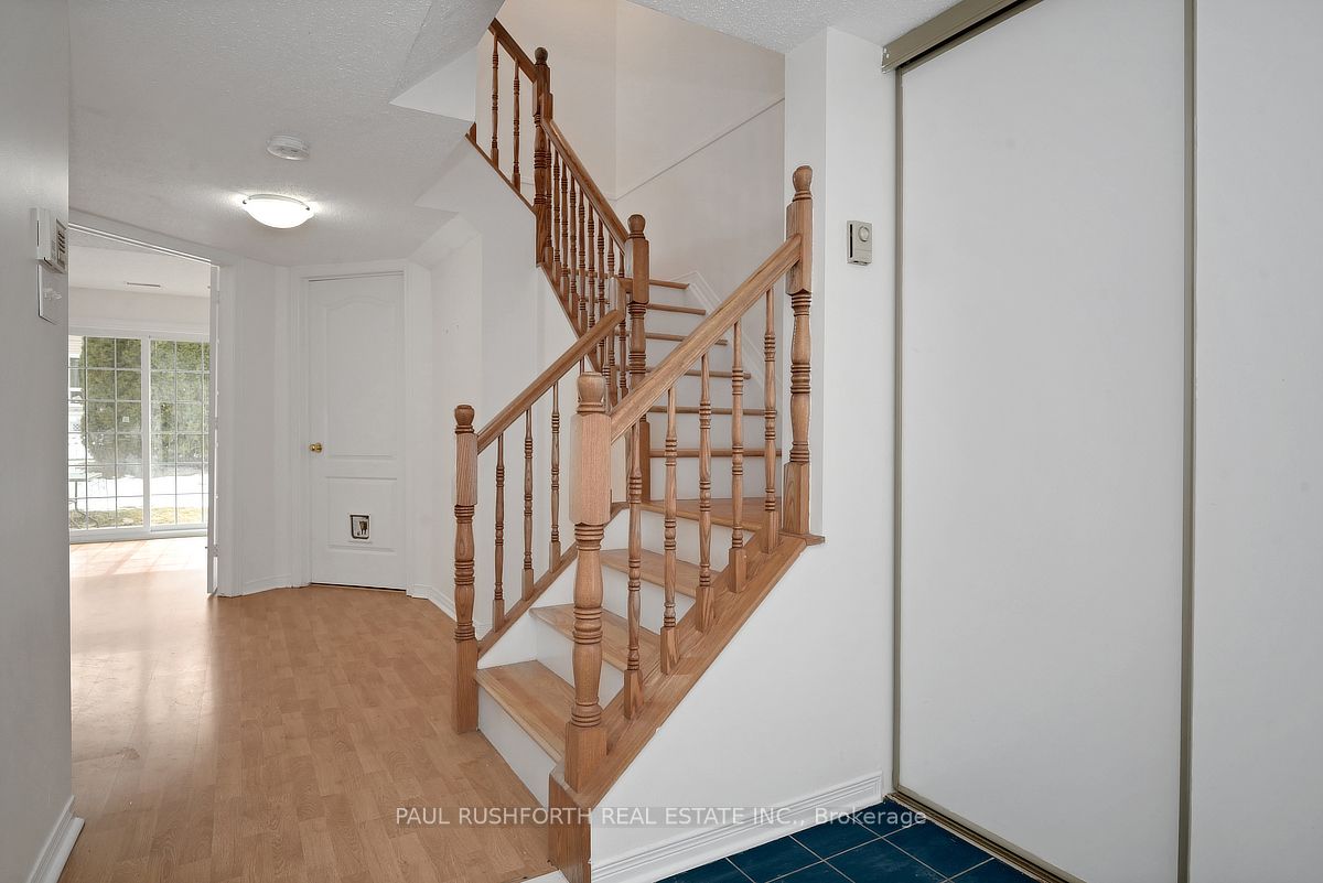 Additional image 4 of 6138 Heritage Park Crescent, Ottawa, ON, K1C 7G5