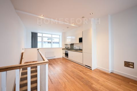 Fraser Road, Perivale UB6